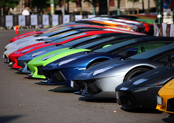 350 Lamborghini cars on a grand tour