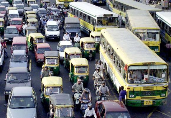 Why India needs to focus on e-vehicles for public transport
