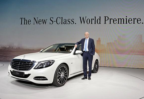 Dr. Dieter Zetsche, Chairman of the Board of Management of Daimler AG and Head of Mercedes-Benz Cars, with the new S-Class.