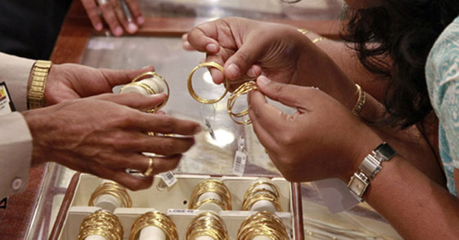 Gold pours into China to meet record demand