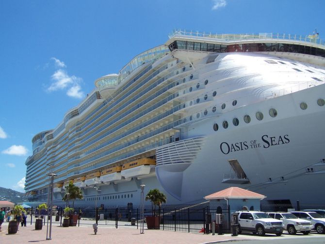 World's largest cruise ships