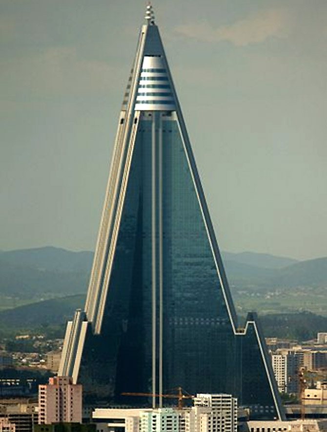 Most iconic buildings in the world - Rediff.com Business : An amazing photo showing an stunning landscape. The hues are just vibrant and blend perfectly. The layout looks fantastic, and the features are also very defined.