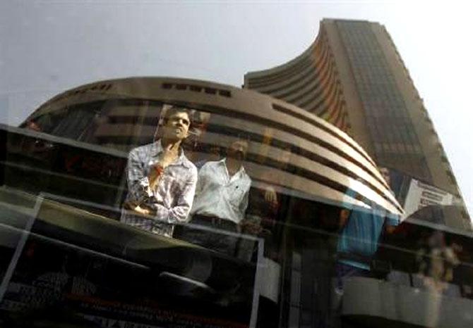 Analysts unanimous: Corp earnings, Sensex set to zoom