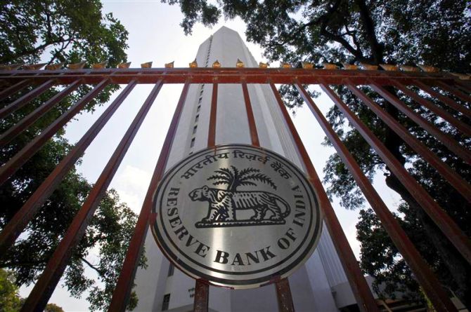 Experts cheer as RBI fulfils market expectations