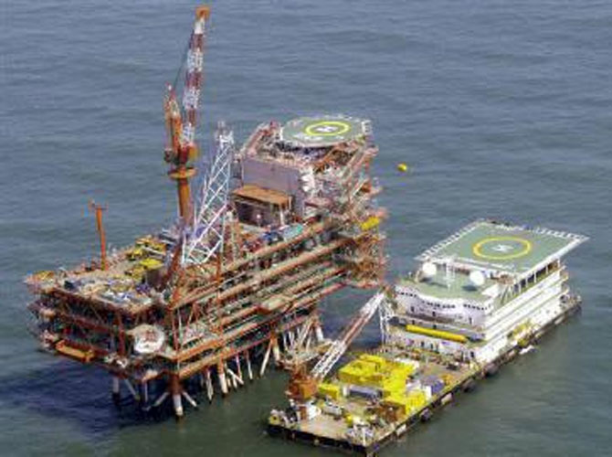 54 staff test positive:ONGC halts operations at 2 rigs