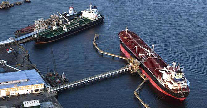 How to cut oil import bill? Mr Moily has no clue