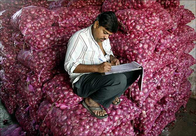 A website offers onions at Rs 9 per kilo! 