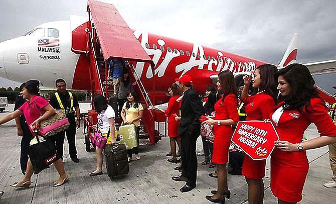 Price war: Fly AirAsia for Rs 5, IndiGo at Re 1!