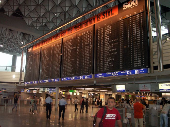 Information Panel, Terminal 1 at Frankfurt Airport