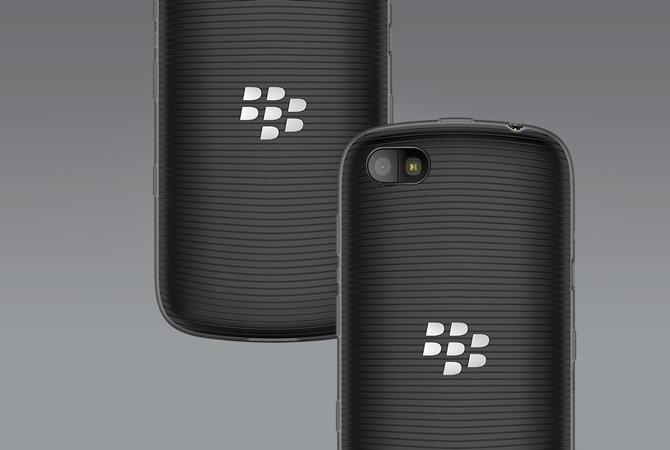 BlackBerry 9720 is a good buy at Rs 15,999