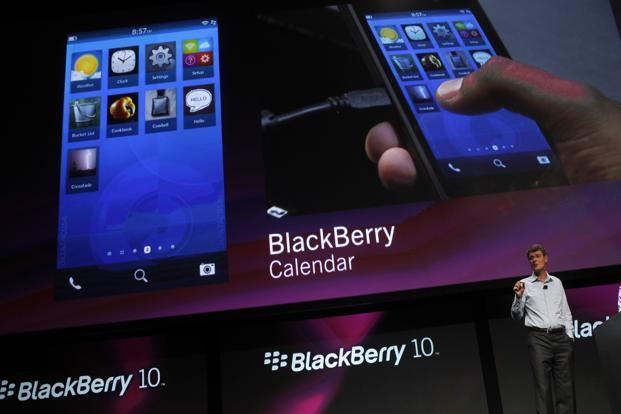 BlackBerry resumes BBM rollout for rival phones