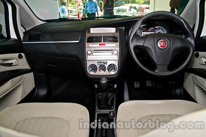 Fiat launches Linea Classic at Rs 5.99 lakh