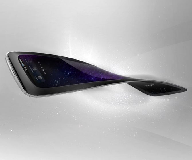 Samsung to launch smartphone with curved display in October