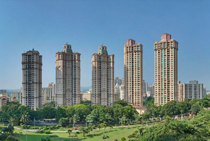 Hiranandani Mansion in Powai, Mumbai