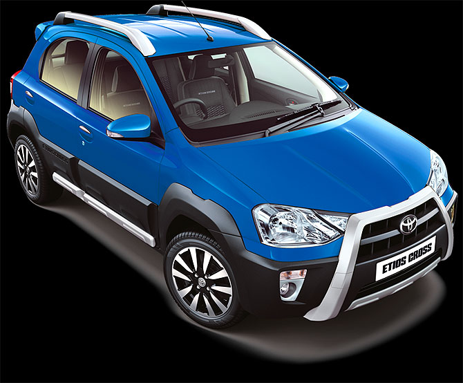 Auto Expo 2014: Toyota unveils its first crossover 'Etios Cross'