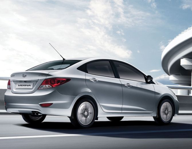 Hyundai launches new Verna variants loaded with features