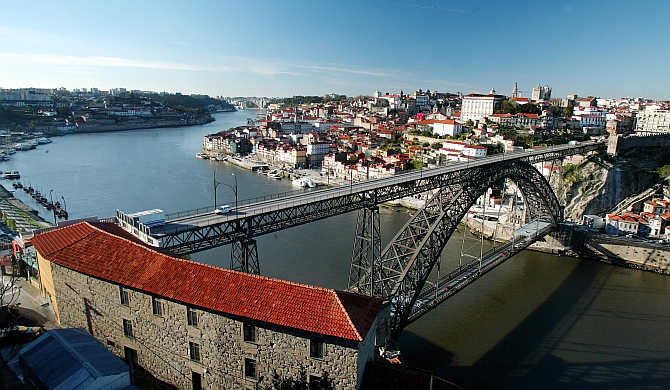 A view of the Douro river and the old downtown of Oporto, Portugal.