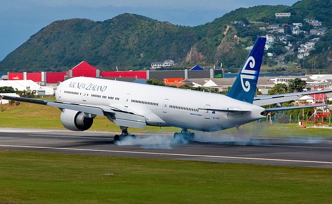 10 safest airlines in the world