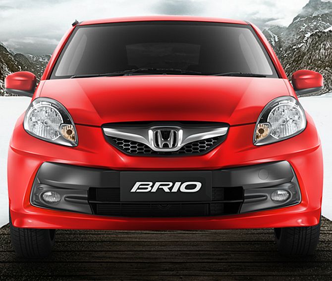 Is Honda Brio AT better than Maruti Celerio AMT? Find out...