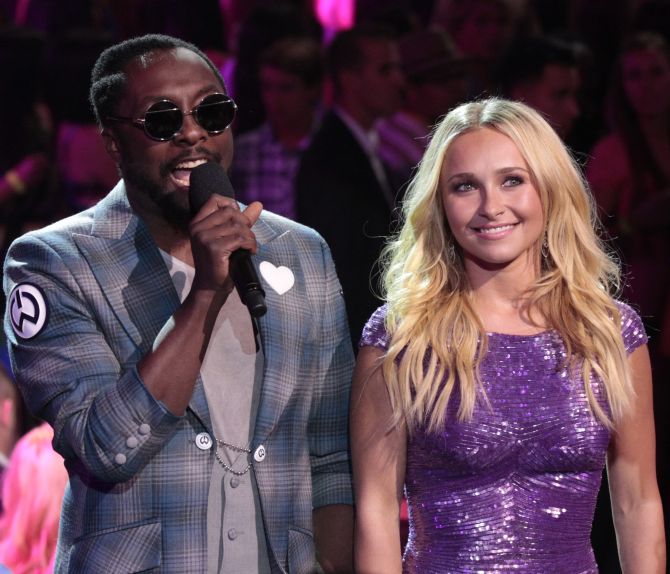 US rapper will.i.am and actress Hayden Panettiere speak at the Teen Choice Awards.