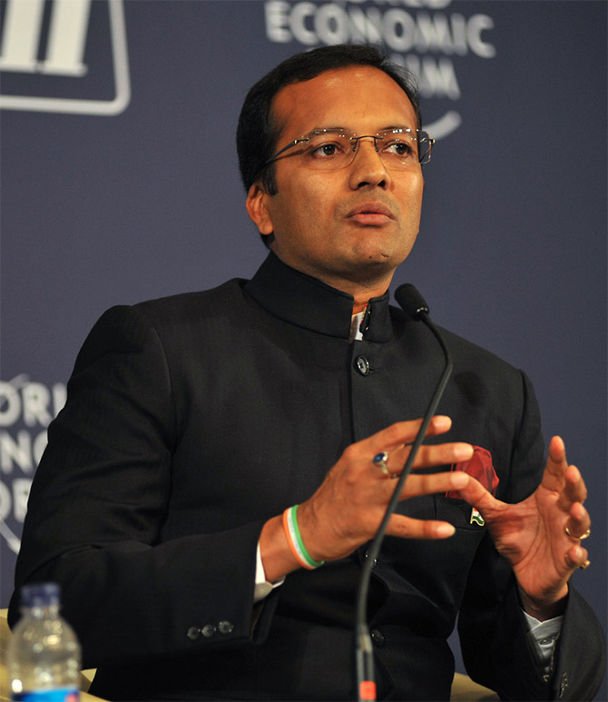 Naveen Jindal takes Rs 18 cr hit in 2013-14