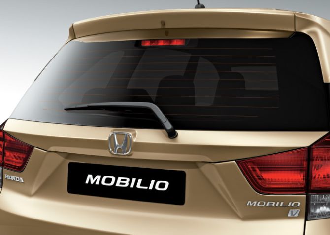 5 reasons why Honda Mobilio is better than Maruti Ertiga