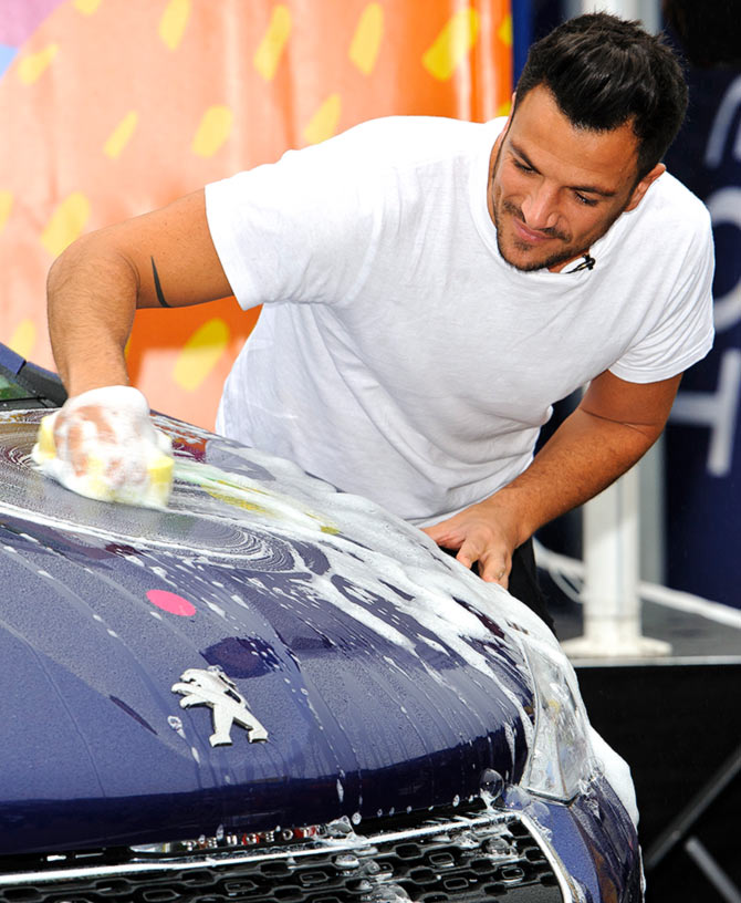 Peter Andre launches the UK's largest carwash.