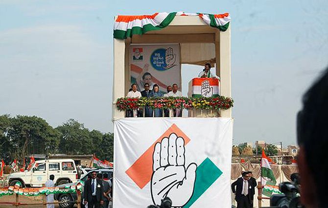 Congress president Sonia Gandhi addressing a rally in Keshod