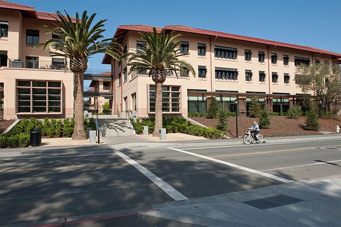 Knight Management Center, Stanford School of Business.