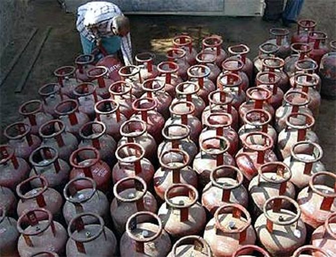 The UPA govt had earlier capped LPG subsidy to four cylinders per year.