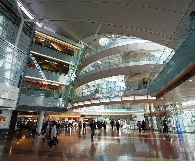 The world's best airports for shopping fanatics