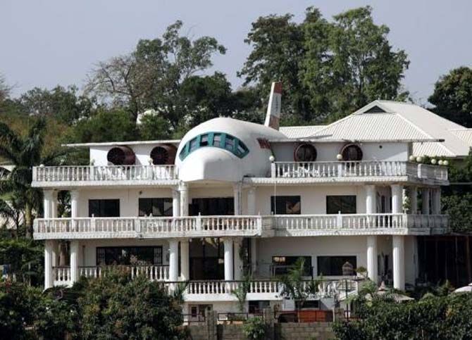 A house partially built in the shape of an airplane in Abuja, Nigeria.