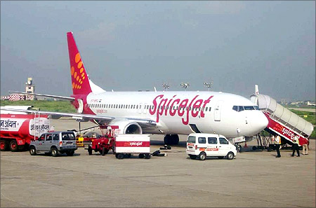 A SpiceJet aircraft