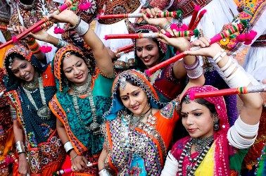 Gujarati dancers