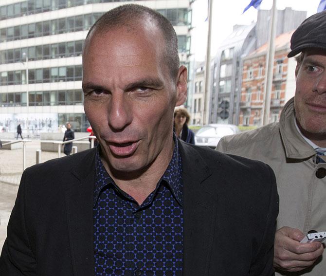 Greek Finance Minister Yanis Varoufakis arrives at the European Commission headquarters ahead of a meeting with European Commissioner for Economic and Financial Affairs Pierre Moscovici in Brussels May 5, 2015. Greece stepped up diplomacy with euro zone partners on Tuesday to try to avert a potentially catastrophic funding crunch this month, when it must make a big debt repayment to the IMF as cash reserves dry up. REUTERS/Yves Herman