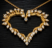 A gold necklace