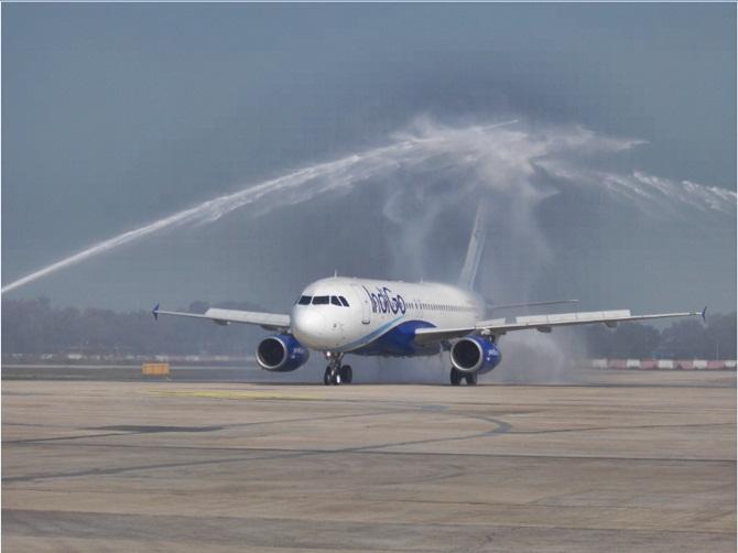 Delhi Airport Flights Delayed Due to Dense Fog