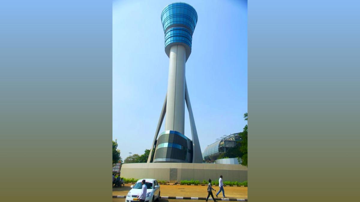 Airprox Incident: ATC Coordination Failure in India