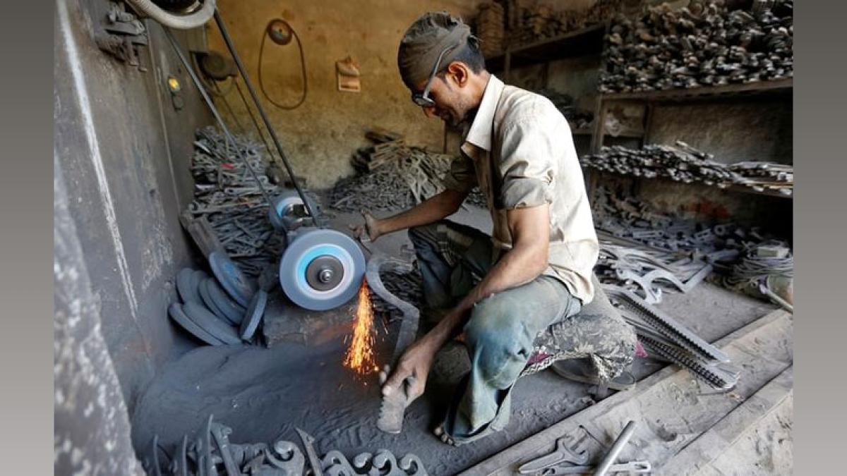 India Business News: Manufacturing Growth, Byju's Layoffs, Zomato Tax Demand