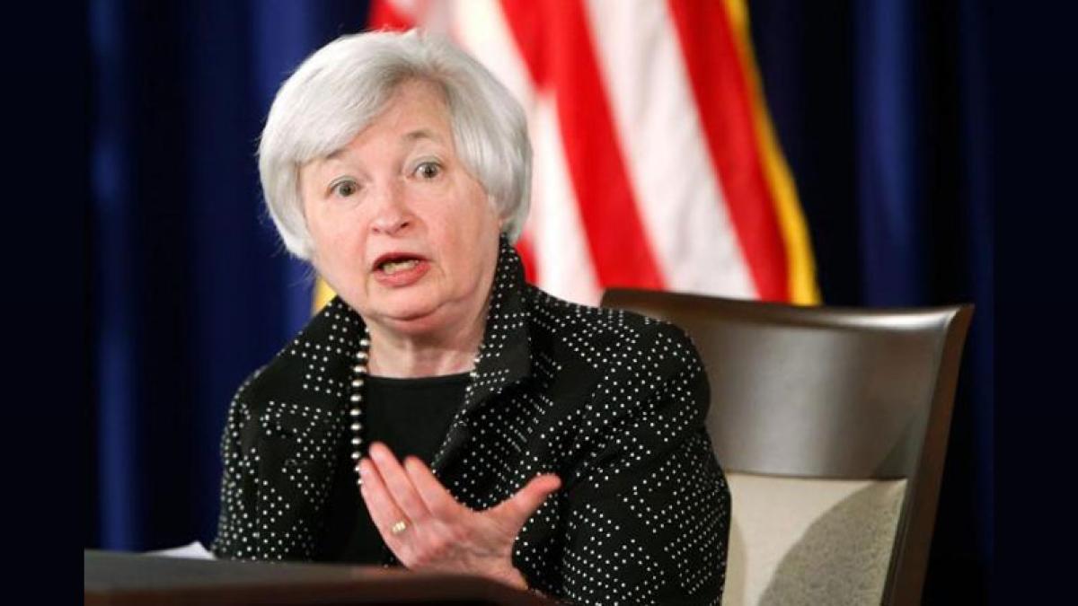 Yellen Urges China to Address Trade Imbalances