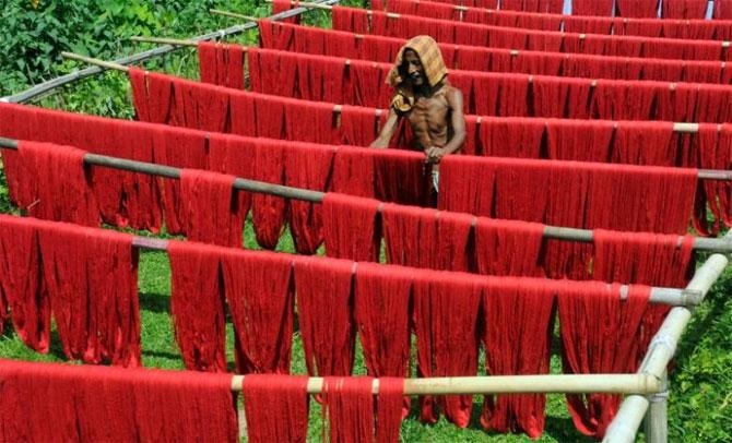 India's Textile Sector: Global Market Awaits Skills, Innovation - UP CM