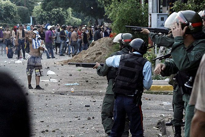 Venezuela demontisation violence