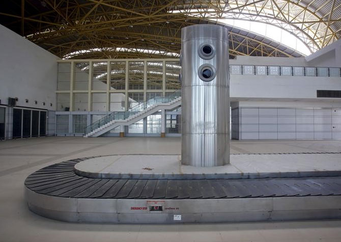 Airport Design Changes &amp; E-Biometrics for Faster Immigration