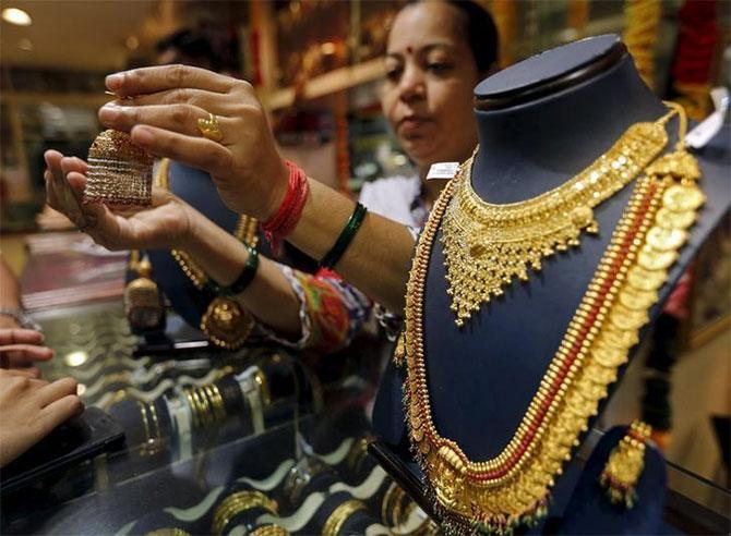 Tanishq gold jewellery resale on sale value