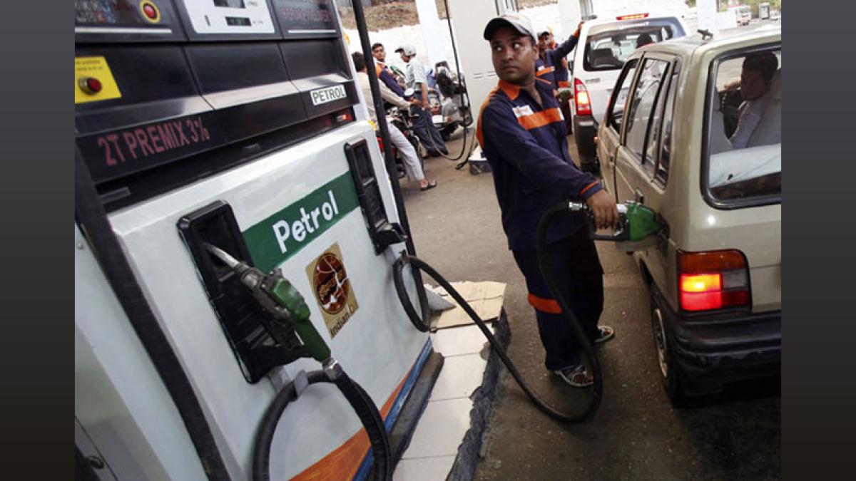 Mumbai Petrol 'Diesel Ban: Maharashtra Forms Panel