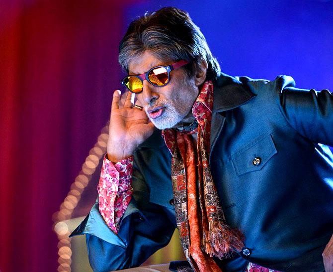 Amitabh Bachchan advertises Navratna Oil for Emami