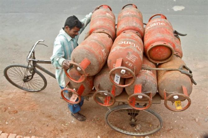 Prices of non-subsidised cooking gas, ATF cut