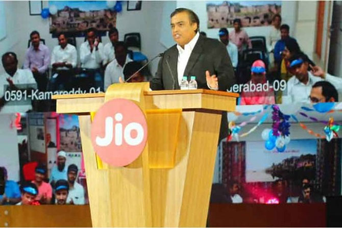 Jio Network Issues Resolved: Mumbai Users Report Outage