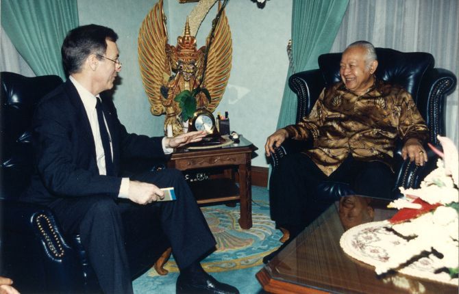 Economist Steve Hanke with late Indonesian president Suharto