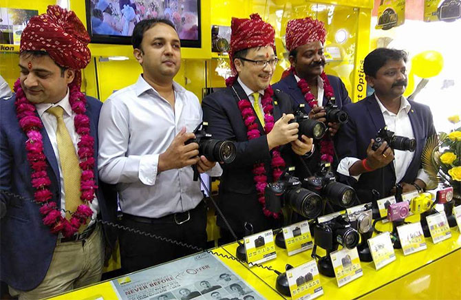 Kazuo Ninomiya, managing director, Nikon India at #MeriJaanJodhpur inaugural function of a Nikon store. Courtesy: @MeriJaanJodhpur/Twitter